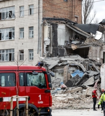 КМВА повідомила про падіння уламків в Соломʼянському районі Києва