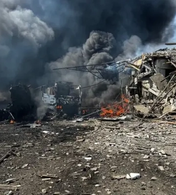 РФ завдала ракетного удару по підприємству в Покровську: троє загиблих