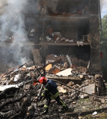 У Києві зросла кількість загиблих і поранених унаслідок ракетної атаки РФ – ДСНС