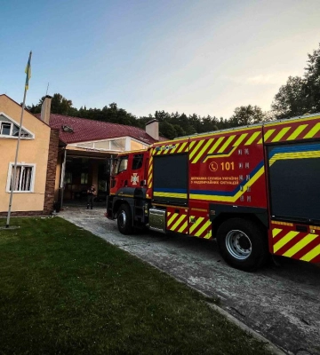 Пожежну частину на Київщині пошкоджено внаслідок атаки рф