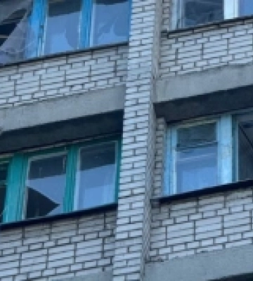 Уночі росіяни обстріляли Дніпро балістикою, постраждали семеро людей
