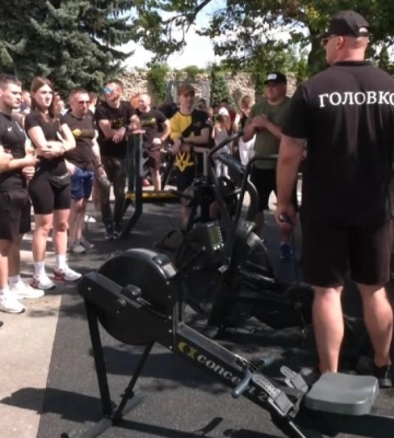«Дубенська сила»: на Рівненщині провели спортивно-розважальне дійство для ветеранів та їхніх родин (ВІДЕО)