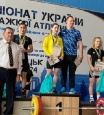 Троє спортсменів з Миколаївщини здобули медалі на молодіжному чемпіонаті з важкої атлетики