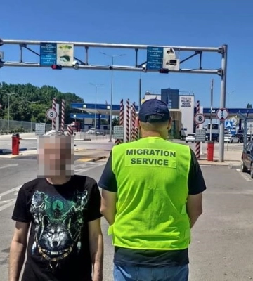 З Кіровоградщини примусово видворили громадянина Азербайджана