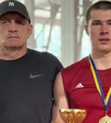 Миколаївський боксер Максим Зіневич — чемпіон всеукраїнського турніру