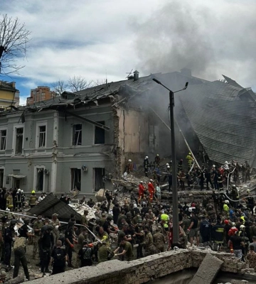 Ракетна атака на Кривий Ріг: у місті є влучання, загиблі та поранені