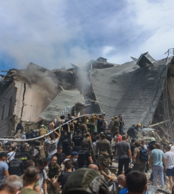 Внаслідок російської ракетної атаки загинуло 33 людини, поранено майже 140 осіб – МВС