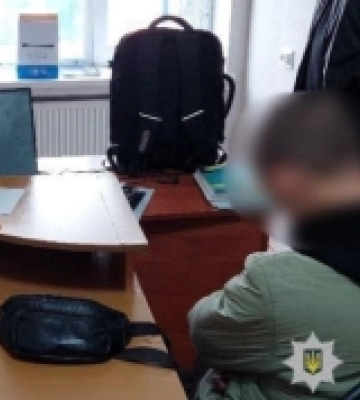 Двоє шахраїв із Білгорода-Дністровського купували в інтернеті товар за підробленими квитанціями