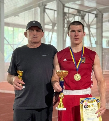 Миколаївський спортсмен виборов золото на турнірі з боксу