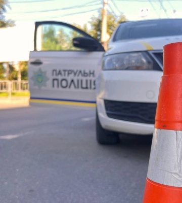 У центрі Франківська водій під наркотиками збив жінку-порушницю (ФОТО З МІСЦЯ)