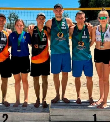 Спортсмени з Херсонщини стали призерами чемпіонату України з пляжного волейболу