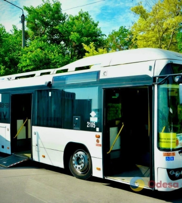 В Одесі організували перевезення людей з інвалідністю до інклюзивного пляжу