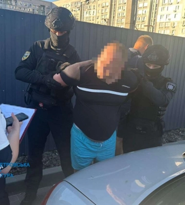 17 тисяч доларів за непридатність: на Дніпропетровщині ліквідували схему ухилення від мобілізації