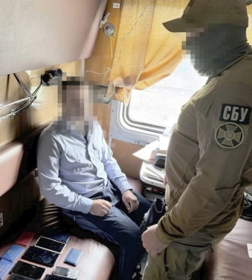 Залізничник таємно фіксував для росіян напрямки переміщення техніки Сил оборони на Харківщині — СБУ