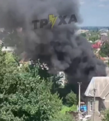 У Луцьку на Ковельській горить приватний будинок