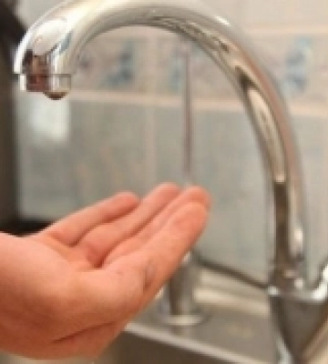 У Миколаєві через аварії на водопроводі відсутнє водопостачання. Список адрес