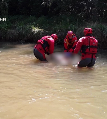 З річки Рибниця рятувальники дістали тіло прикарпатки