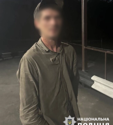 На Черкащині чоловік хотів пограбувати жінку, але вона дала відсіч