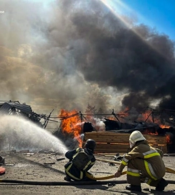 Рашисти обстріляли Миколаївщину — одна людина загинула, вісьмох поранено (, )