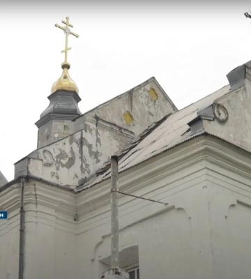 Дзвін, схований в озері, чудотворна ікона і відьми: легенди волинського храму