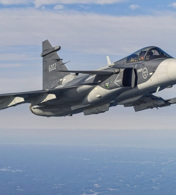 Швеция объяснила, почему остановила передачу истребителей Gripen Украине