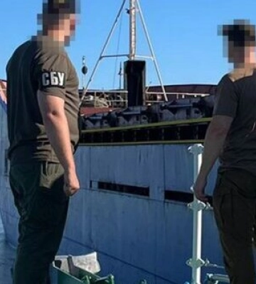 Допомагав рашистам вивозити з Криму вкрадене українське зерно: Затримано капітана іноземного вантажного судна, - СБУ.&amp;hellip;