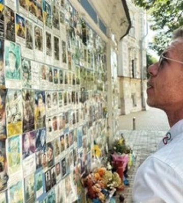 Главный оппонент Орбана прибыл в Киев