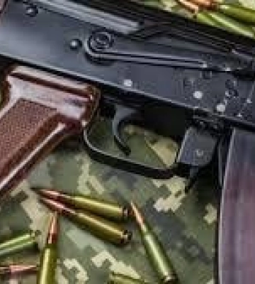 В Одесі дівчина випадково застрелила десантника