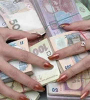 На Сумщині працівниця банку викрала у клієнтів понад 140 000 гривен