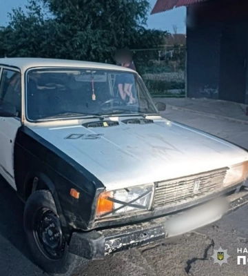 В Одеському районі неповнолітній батьковою автівкою збив велосипедиста