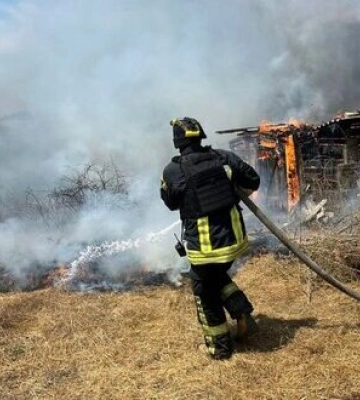Окупанти скинули вибухівку на рятувальників Херсонщини. ФОТОрепортаж