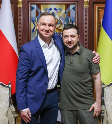 Польский зонтик для Украины: что обещает договор о безопасности между Киевом и Варшавой