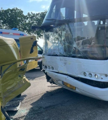 У Молдові автобус Кишинів-Київ зіткнувся з легковиком: є загиблі