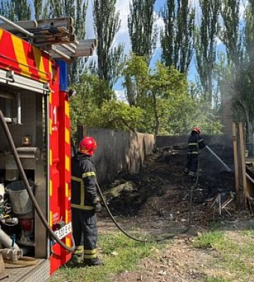 В Металлургическом районе Кривого Рога горела сухая трава и мусор