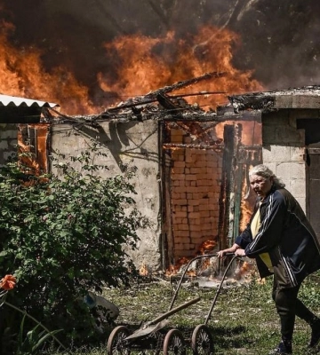 Росіяни вдарили дроном по пункту видачі гуманітарної допомоги на Херсонщині