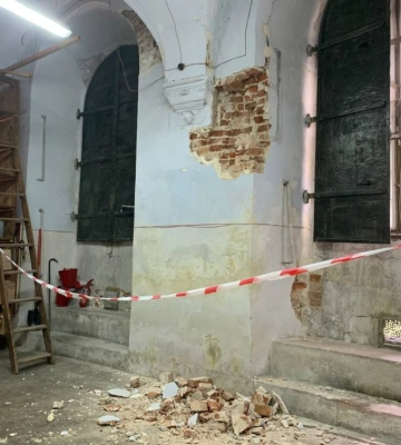 У Львові в колишньому Бернардинському монастирі відкололась стіна. Як рятуватимуть будівлю