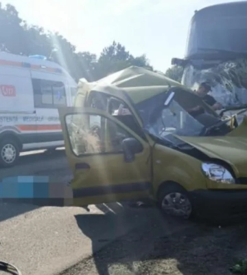 В Молдове в ДТП попал автобус, ехавший в Киев