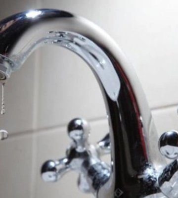 Если в кране нет воды... Оккупанты просят мелитопольцев смириться с отсутствием водоснабжения