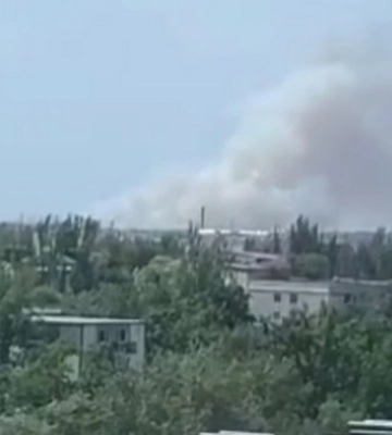 В Мариуполе раздались взрывы, возможен прилет в районе аэропорта