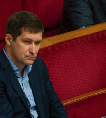 У Києві нардеп від групи &quot;Довіра&quot; після розлучення отримав коштовний офіс
