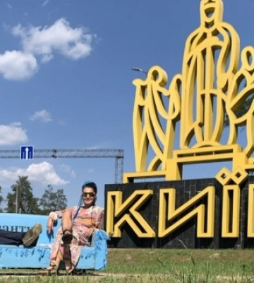 Мандрівники з Тернопільщини прибули на дивані у столицю