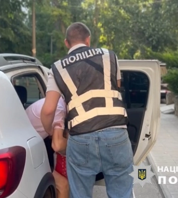 Одессит поджег авто военной, но обещанных денег от россиян не получил