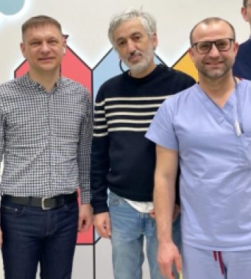Лікар французького футбольного клубу прооперував у Львові українців