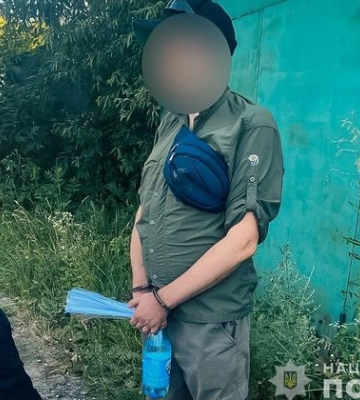 На Сумщині викрили шахрая, який за $2000 обіцяв призовникам інвалідність