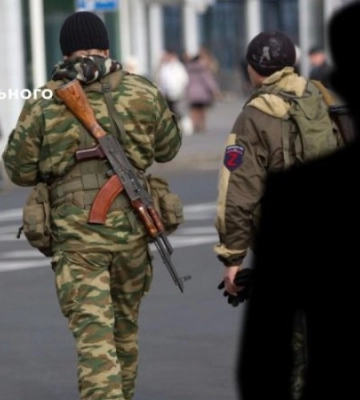 Росіяни звозять на окуповані території України &quot;ополченців&quot;, — ЦНС