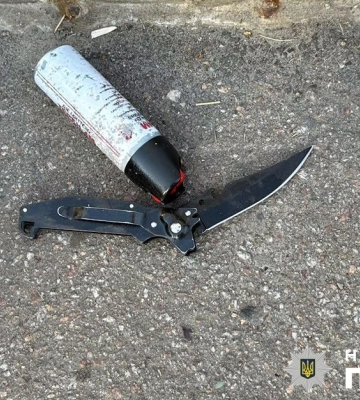 У Полтавській громаді затримали чоловіка за напад на поліцейських