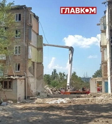 Сырец после удара российской ракеты (фоторепортаж)