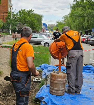 На вулиці Ентузіастів у Чернівцях з’явилося сучасне освітлення