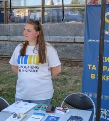 Місцеві виробники презентують свою продукцію на ярмарку "Вироблено в Житомирі"