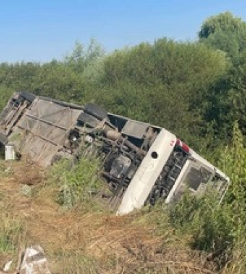 В Тернопольской области перевернулся автобус с десятками паломников